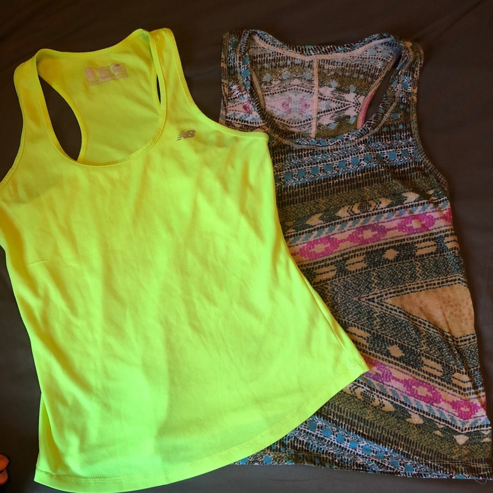 2 size medium workout tanks